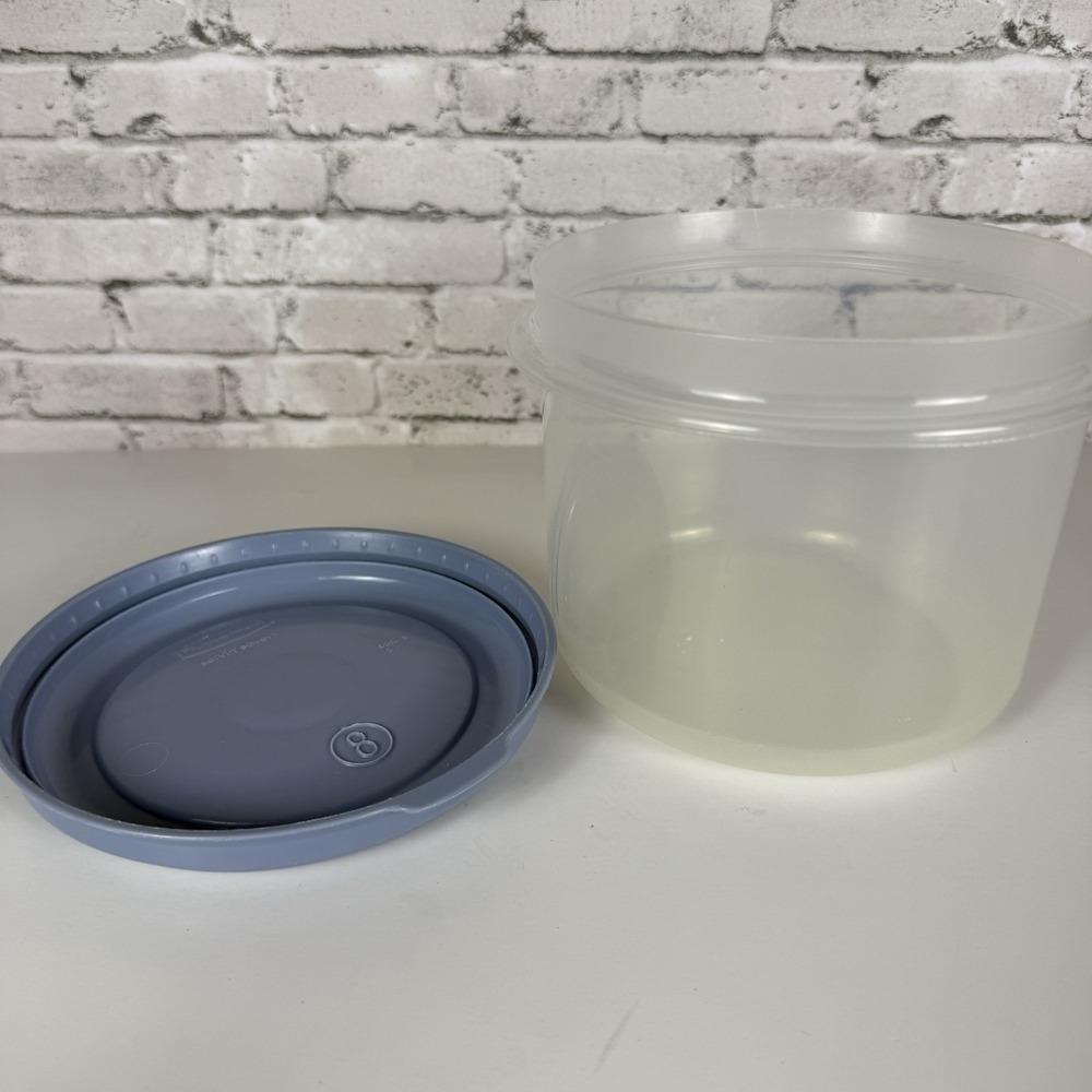 Vintage Rubbermaid Servin' Saver #8 Round 6 Cup Container Country Blue Lid - Picture 6 of 6